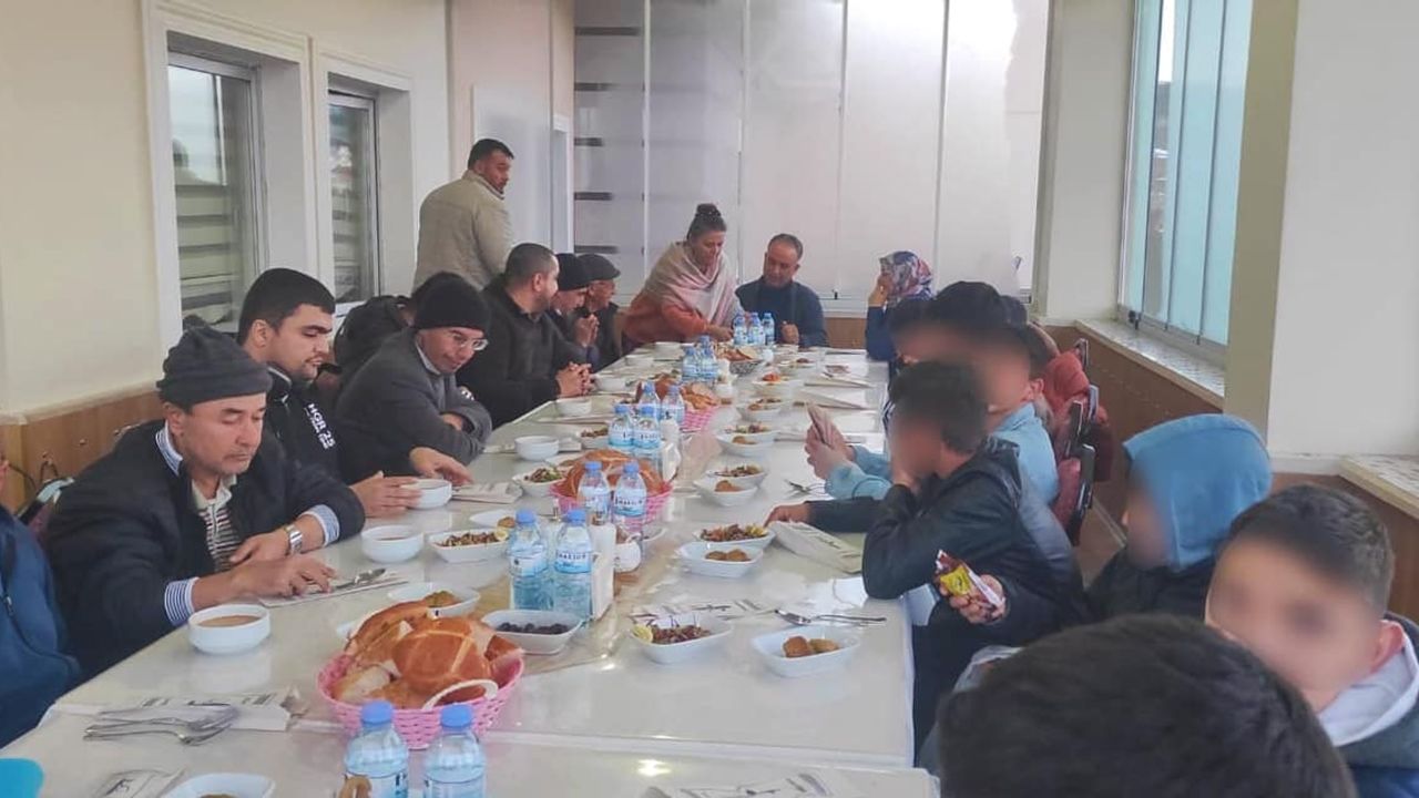 Yozgat’ta anlamlı iftar: Çocuklar ve engelli bireyler aynı sofrada buluştu!