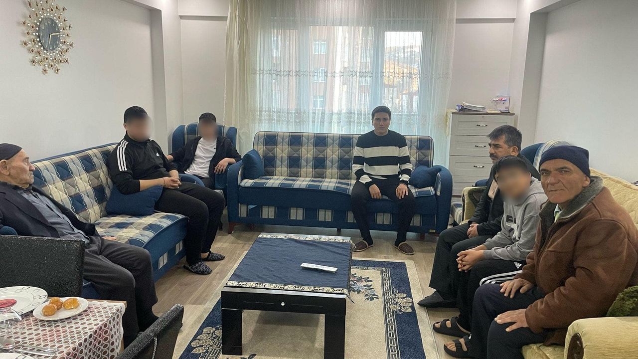 Yozgat'ta çocuklar ve yaşlılar iftarda buluştu