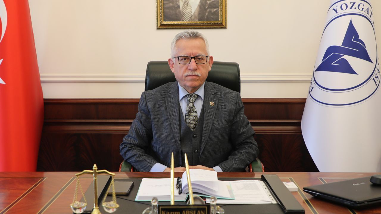 Kazım Arslan’dan 8 Mart mesajı: "Kadınlar, gücümüz ve geleceğimizin temelidir"