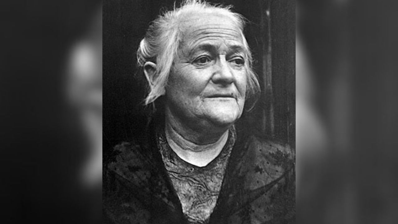 Clara Zetkin kimdir?