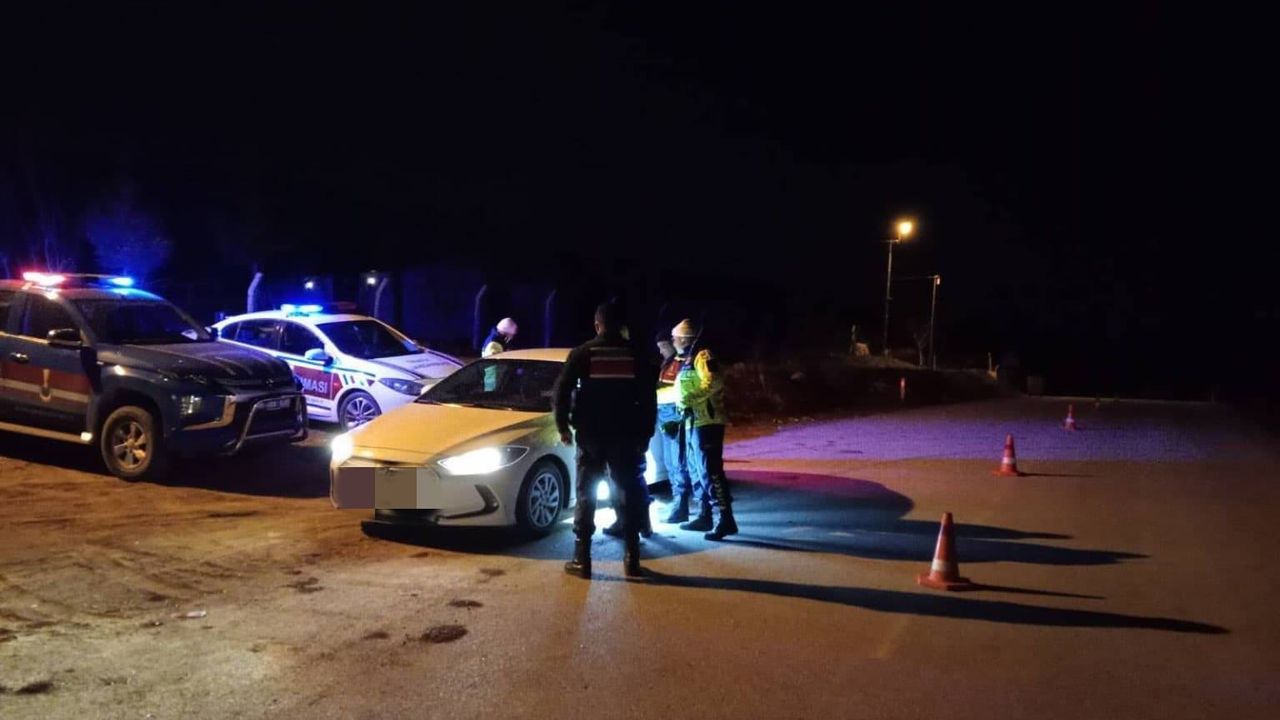 Yozgat'ta 5 araç trafikten men edildi... Cezalar havada uçuştu!