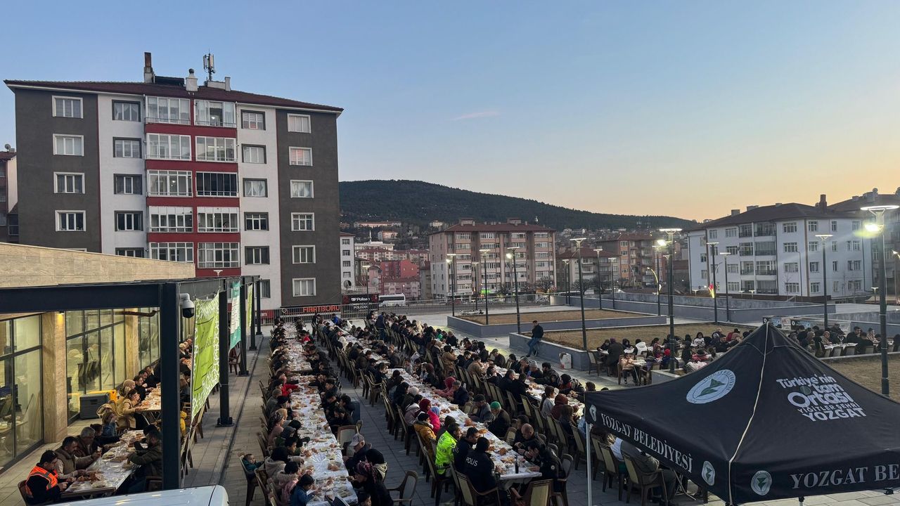 Yozgat İl Başkanı Kandemir'den esnafa ziyaret