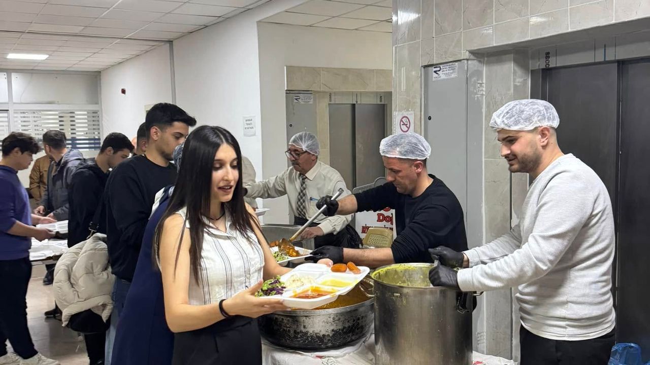 Yozgat'ta ülkücüler iftarda buluştu