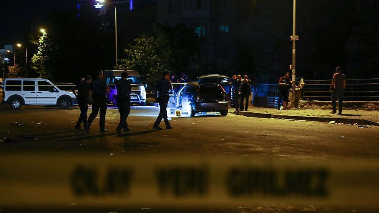 İki grup arasındaki silahlı kavgada 4 kişi yaralandı!