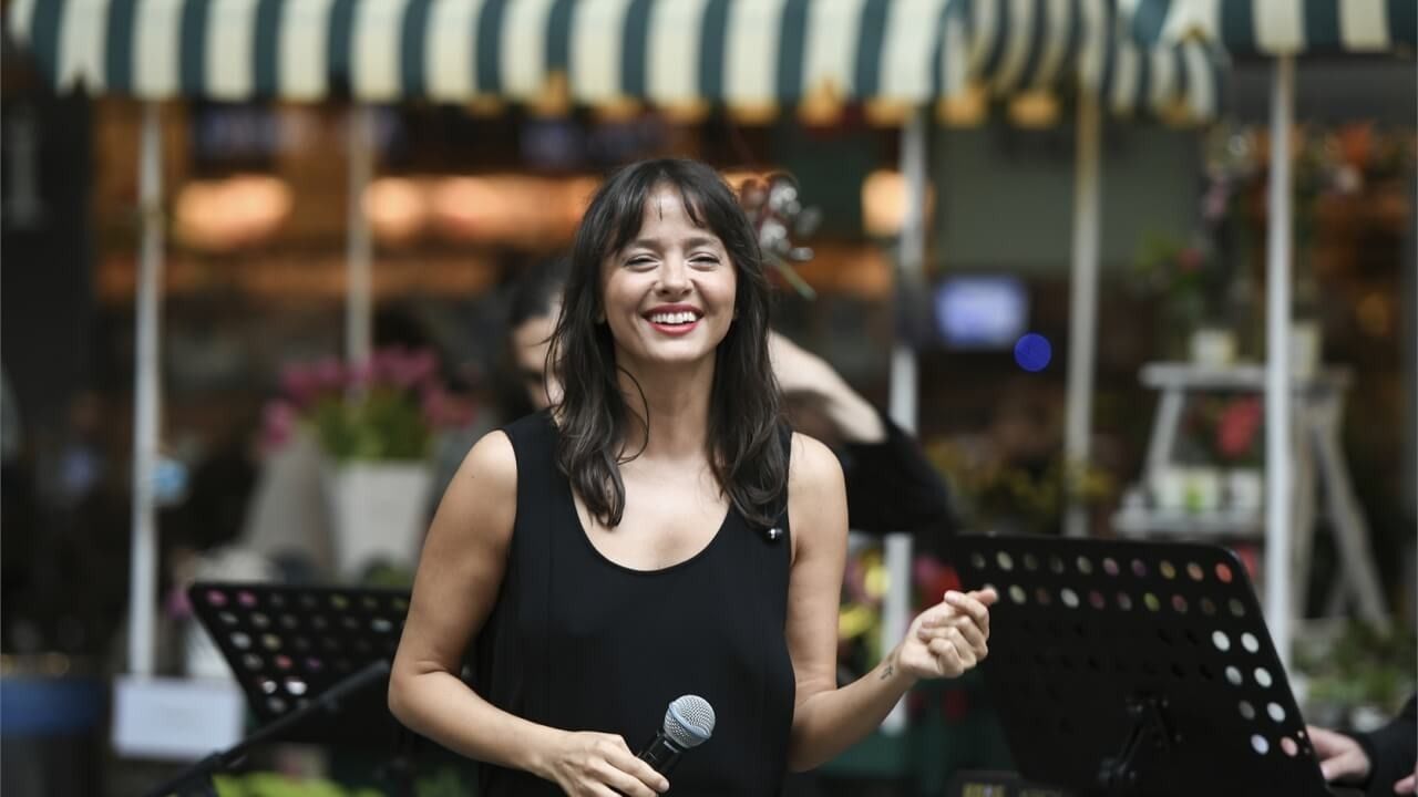 Kerem Görsev'le nişanlanan Zeynep Özyılmazel kimdir?