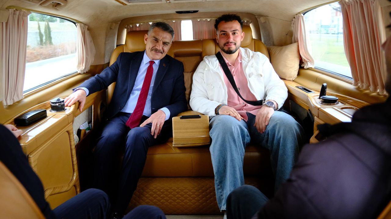 Vali Özkan’dan üniversiteli gençlere jest!