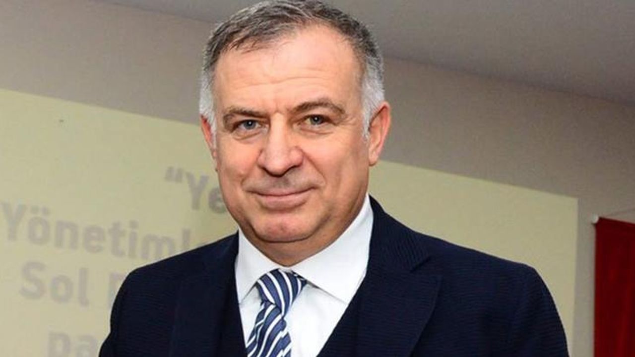 Canlı yayında sözleriyle gündeme gelen Gökan Zeybek kimdir?