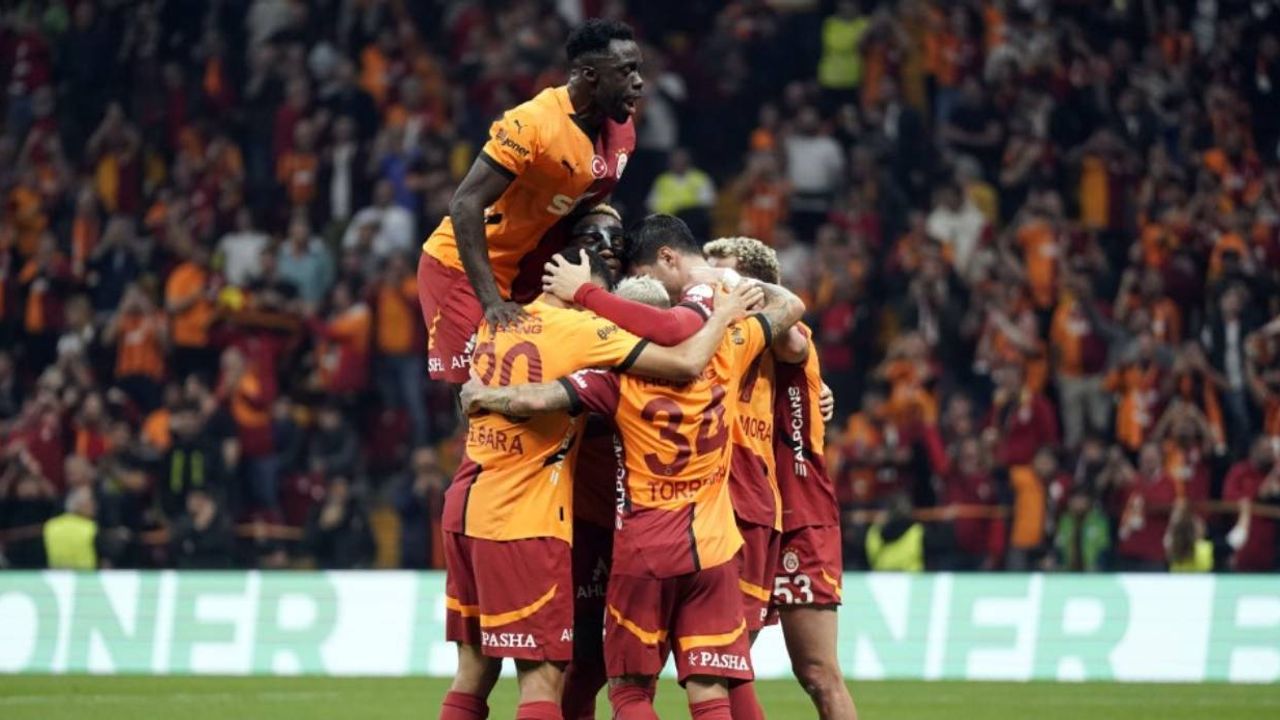 Galatasaray’da kadro revizyonu: 6 oyuncu ile yollar ayrılıyor