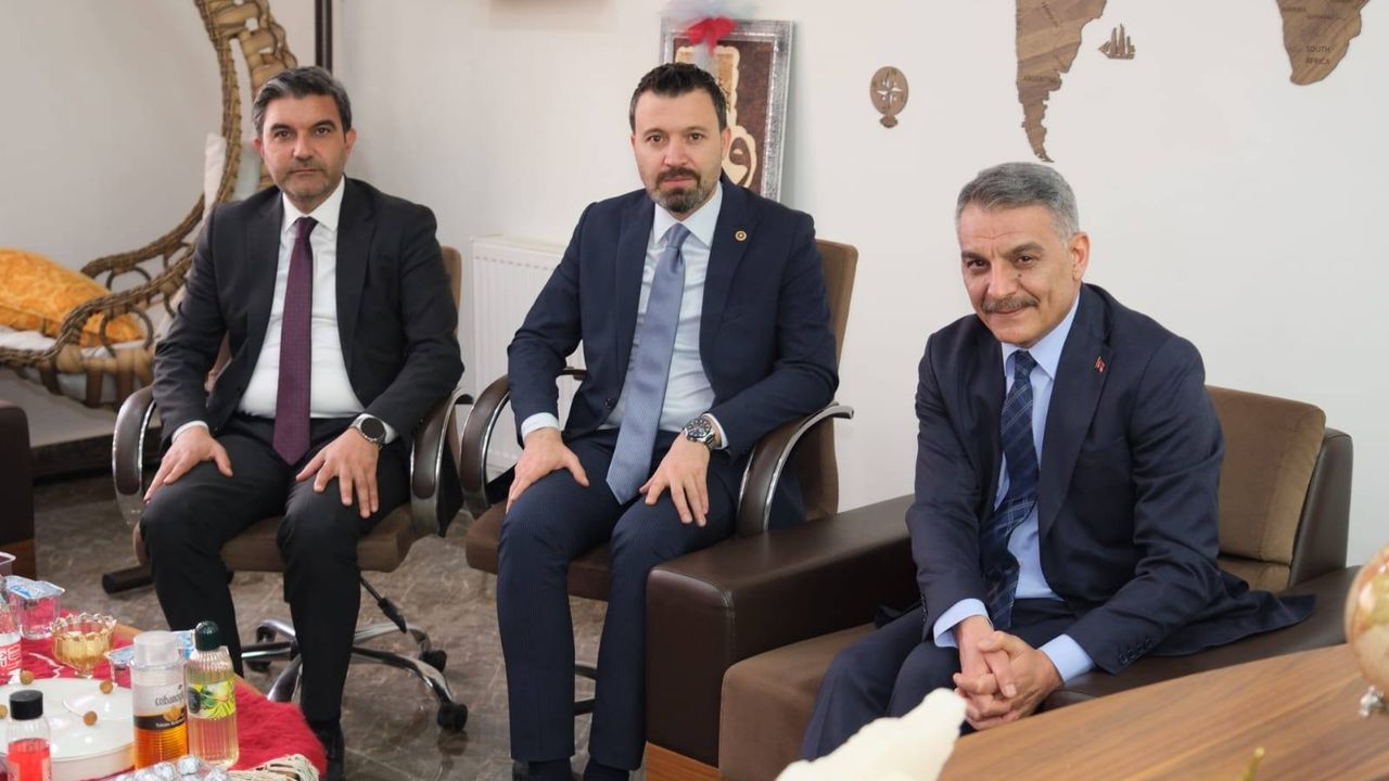 Yozgat Valisi’nden Milletvekili Süleyman Şahan’a taziye ziyareti