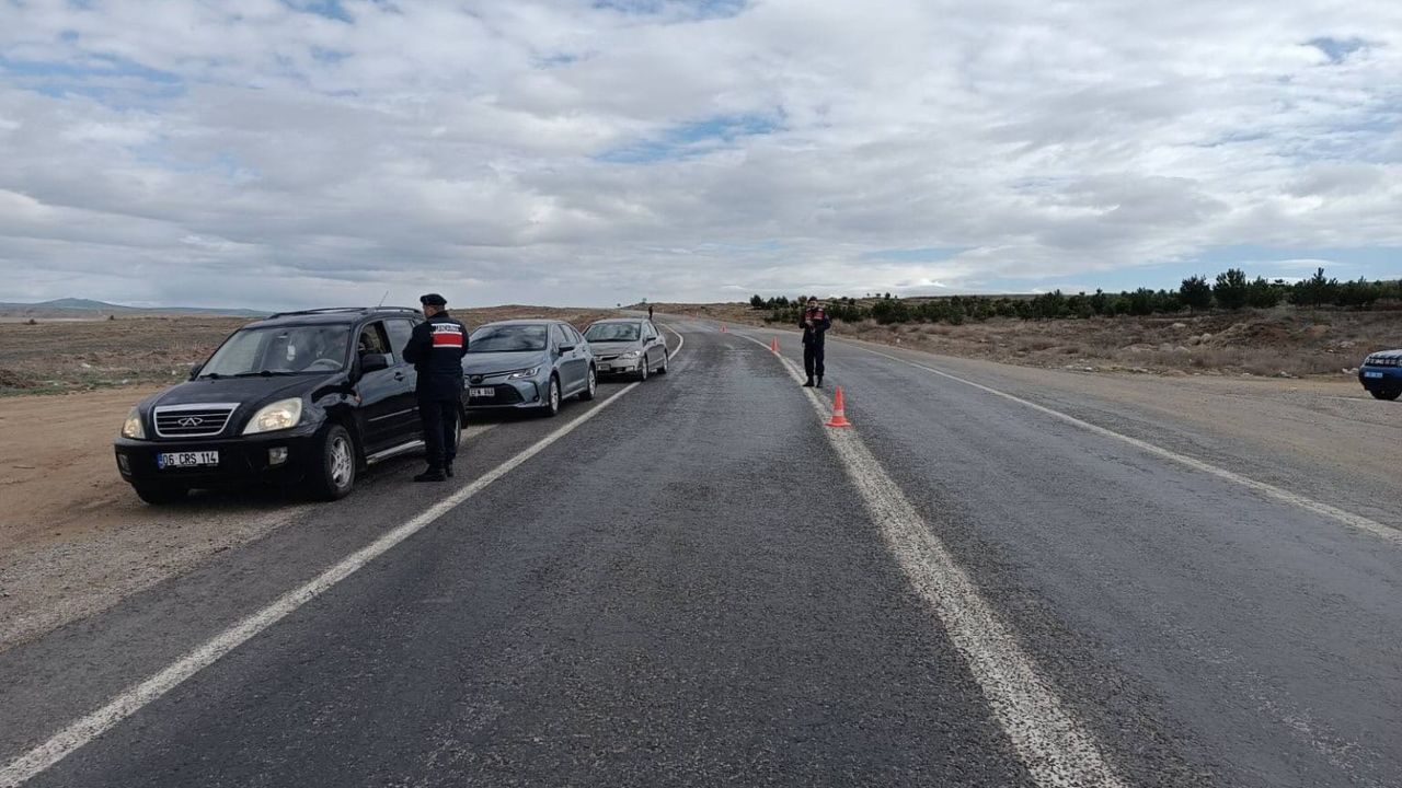Uyarıların ardı arkası kesilmiyor: Yozgat'ta jandarma iş başında!