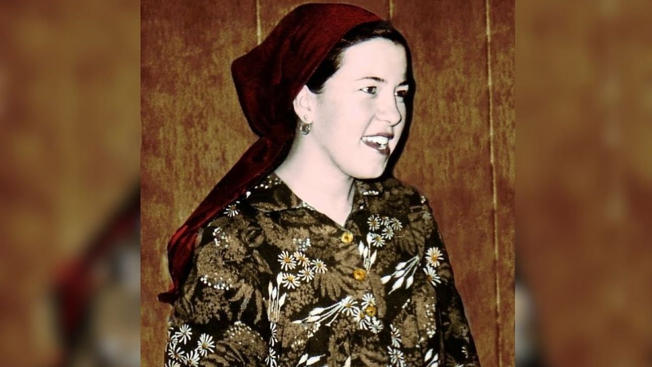 Türk Müslüman feminist araştırmacı ve yazar Konca Kuriş kimdir?
