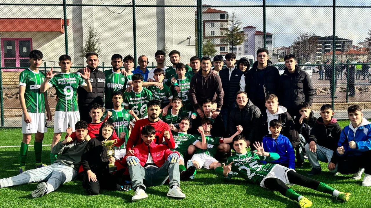 Yozgat U18 Ligi’nde şampiyon Akdağmadeni Belediyespor
