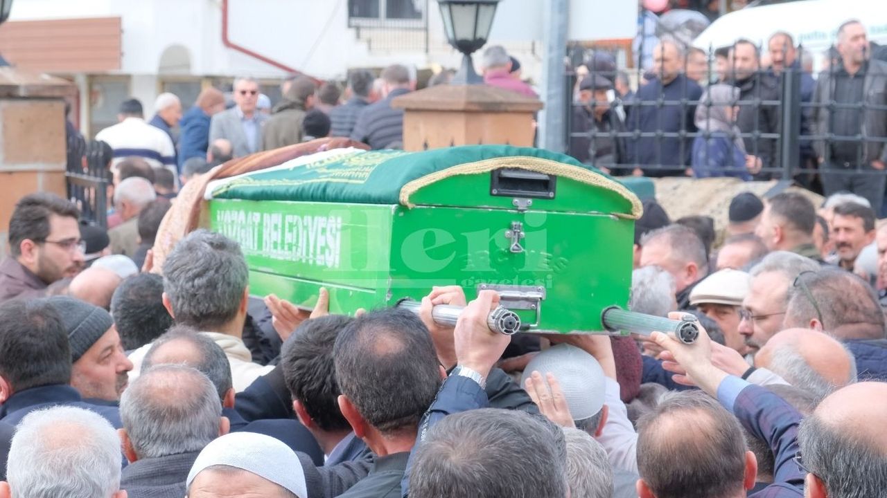 Harun Lekesiz'in eşi Sevilay Lekesiz son yolculuğuna uğurlandı
