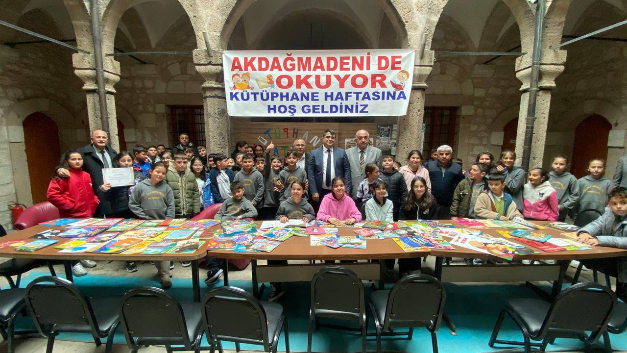 Akdağmadeni'nde en çok kitap okuyanlara ödül
