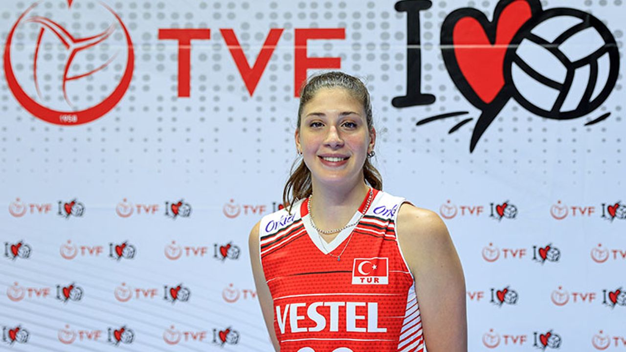 Milli voleybolcu İlkin Aydın kimdir?