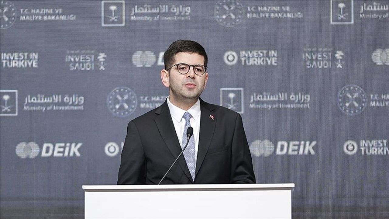 Yatırım ve Finans Ofisi Başkanı Ahmet Burak Dağlıoğlu kimdir?
