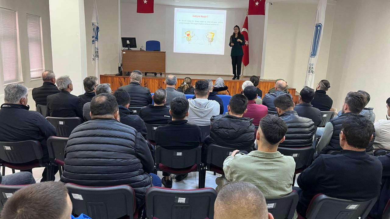 Yozgat'ta yükümlülere iletişimin gücü anlatıldı