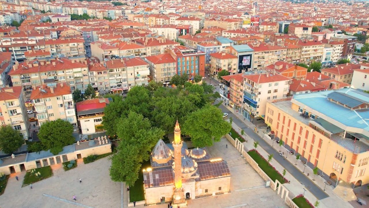 Komşuda siyasi deprem: O partiden toplu istifa!