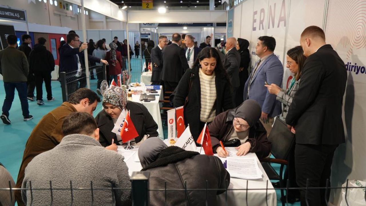 YOBÜ'de Orta Karadeniz Kariyer Fuarı'nda!