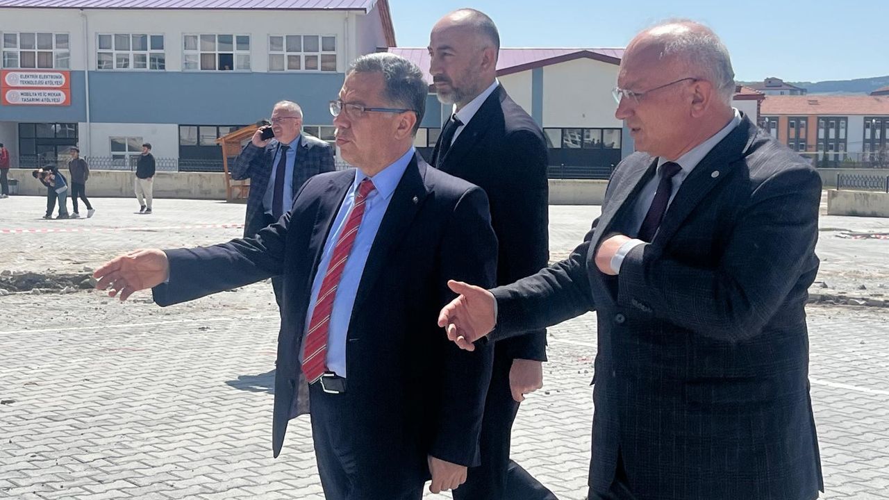 Yozgatlı öğrencilere halısaha müjdesi
