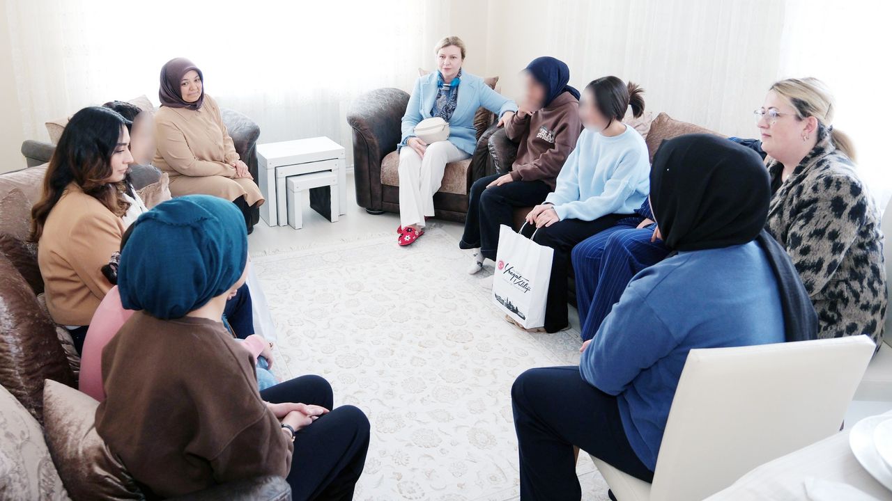 Arzu Özkan sporcu çocukları ziyaret etti