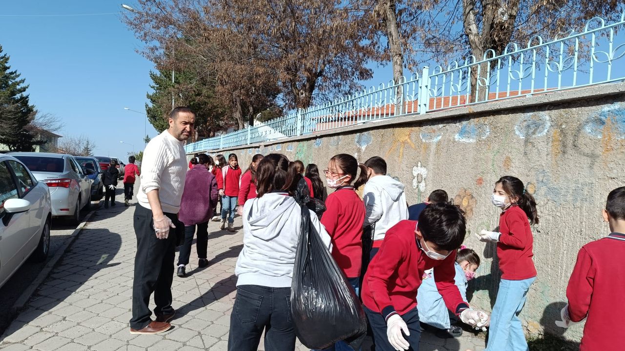 Yozgat'a miniklerden çevre temizliği etkinliği