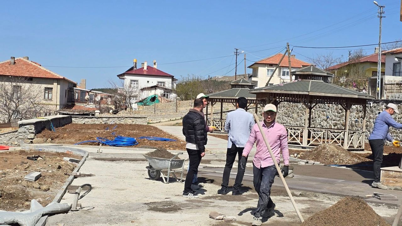 Park ve yeşil alan çalışmaları sürüyor