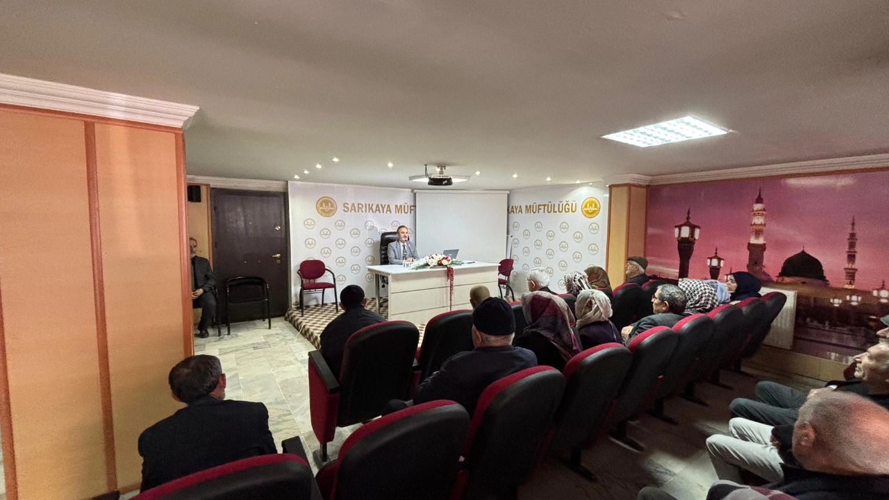 Hac seminerleri aralıksız sürüyor