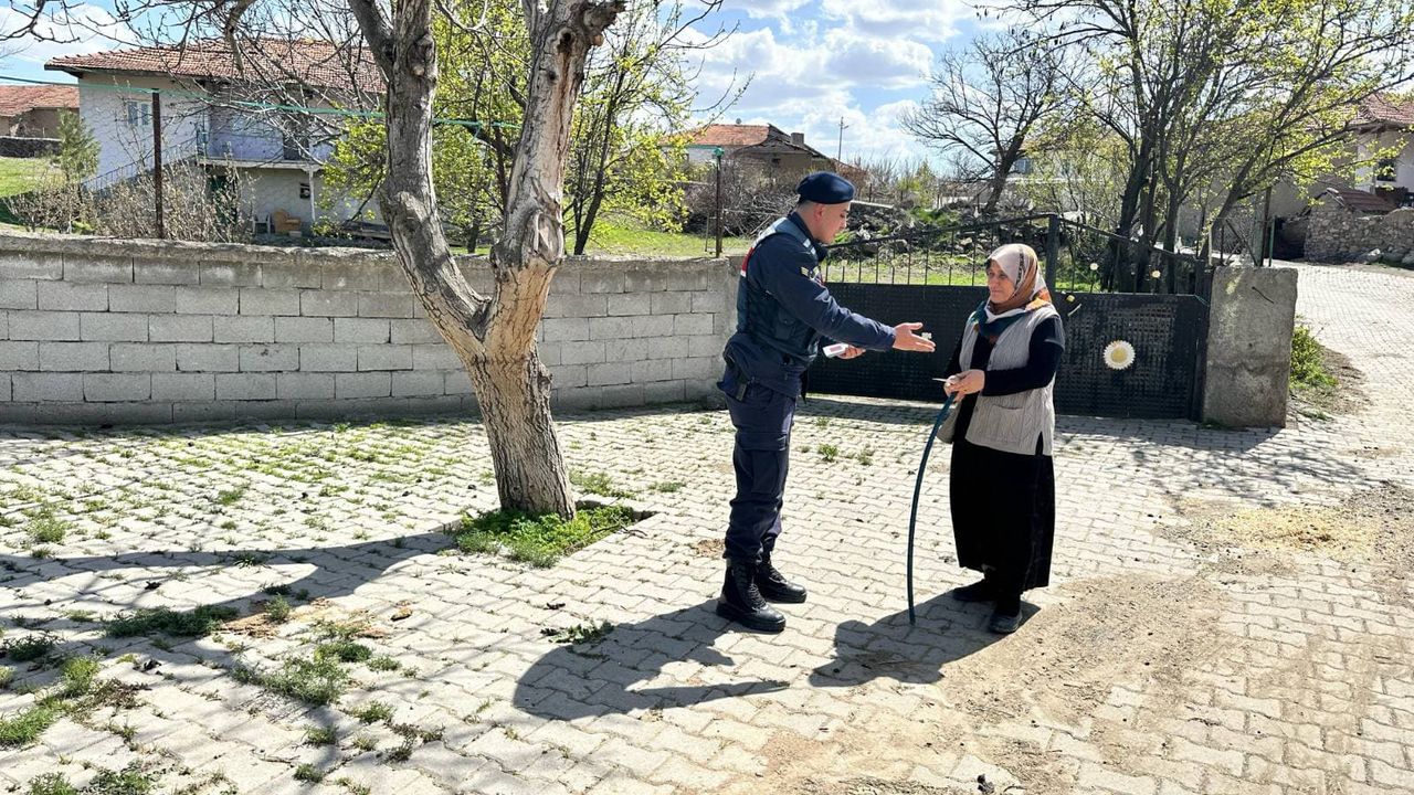 Jandarma komutanlığı Yozgat'ta bilgilendirdi
