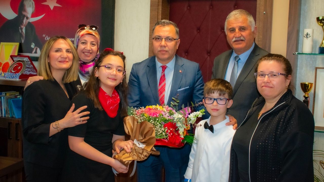 Altınkaynak öğrencileri makamında ağırladı