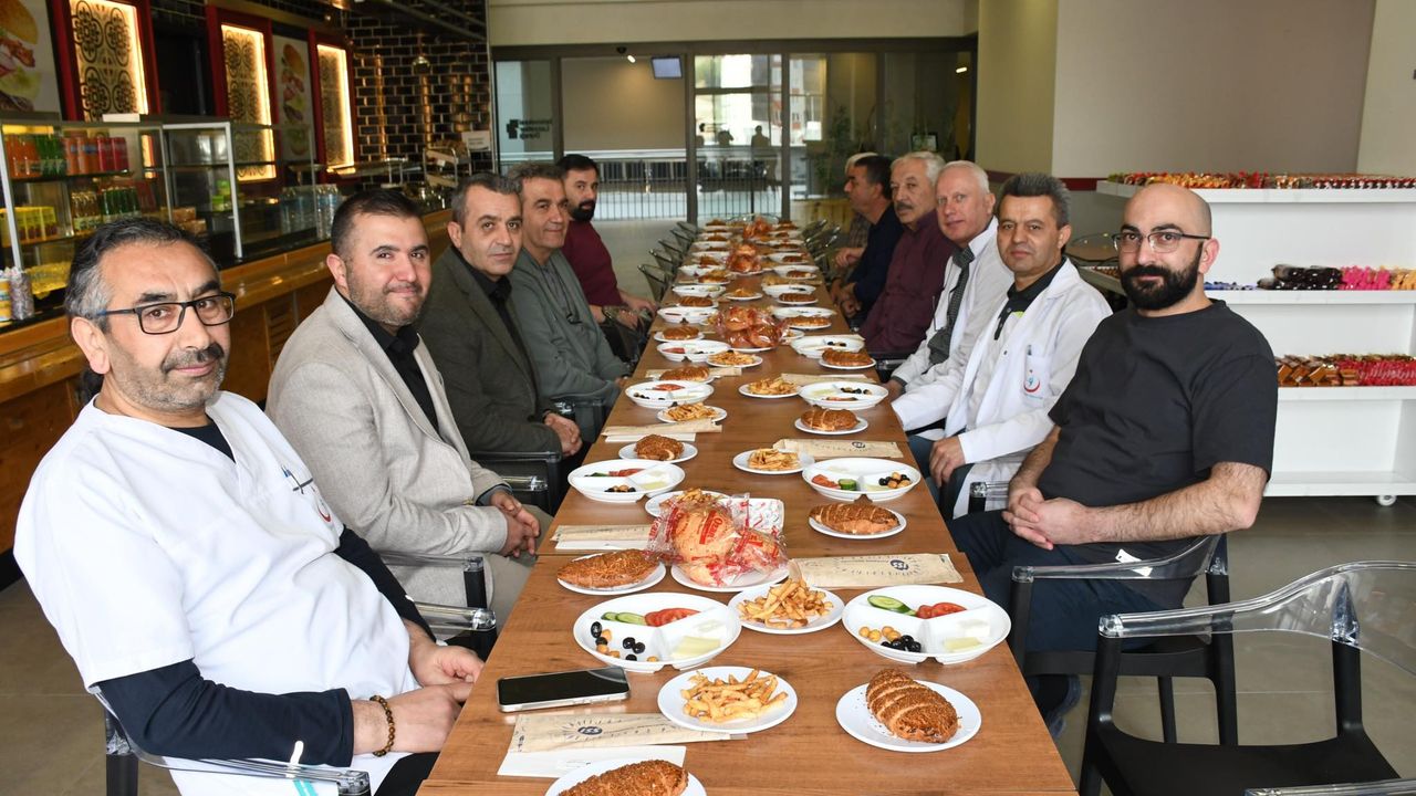 Yozgat Şehir Hastanesinde anlamlı kahvaltı programı