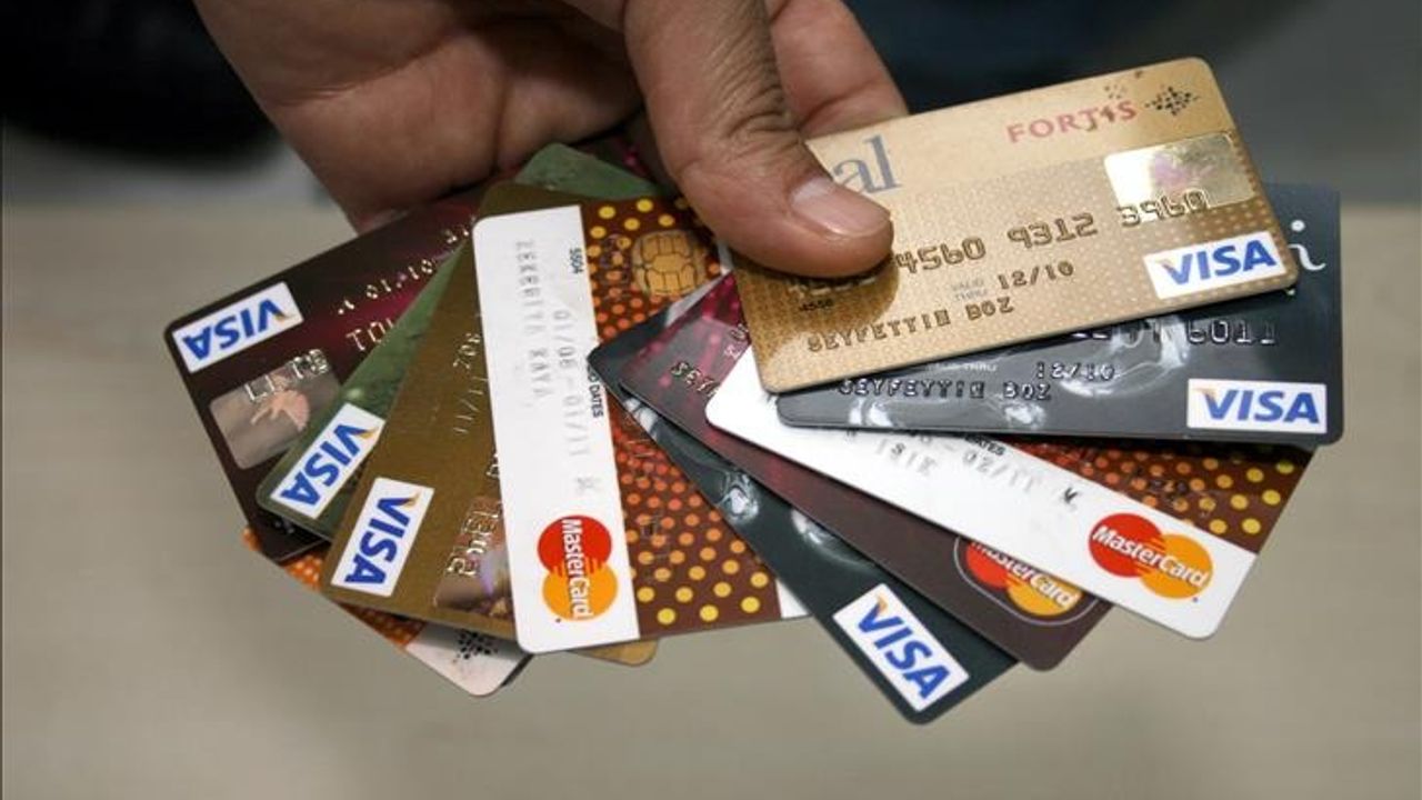 Bankalar alarma geçti: Kredi kartını bu şekilde kullananlar yandı