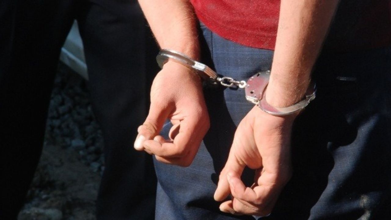 FETÖ’nün gizli yapılanmasına operasyon: 6 gözaltı