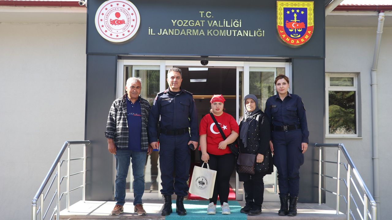Yozgat'ta şehit ve gazi çocukları Yalınkılıç’ı ziyaret etti