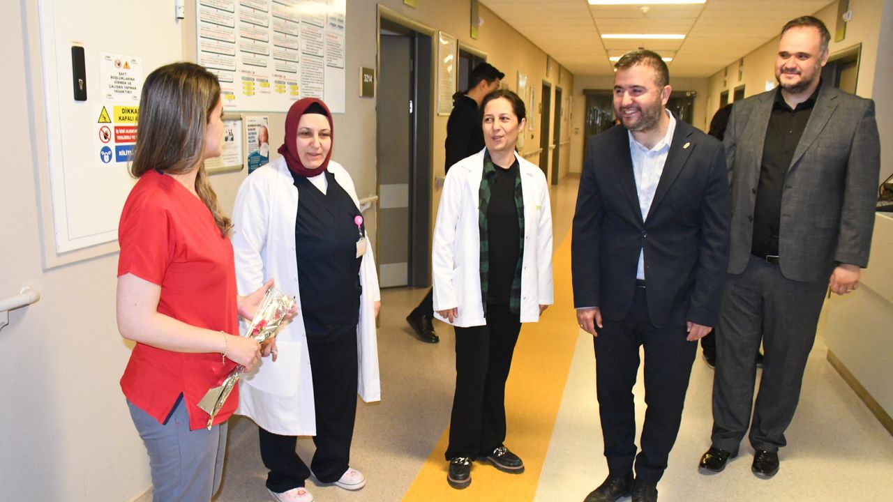 Yozgat Şehir Hastanesinde Ebeler Haftası kutlandı