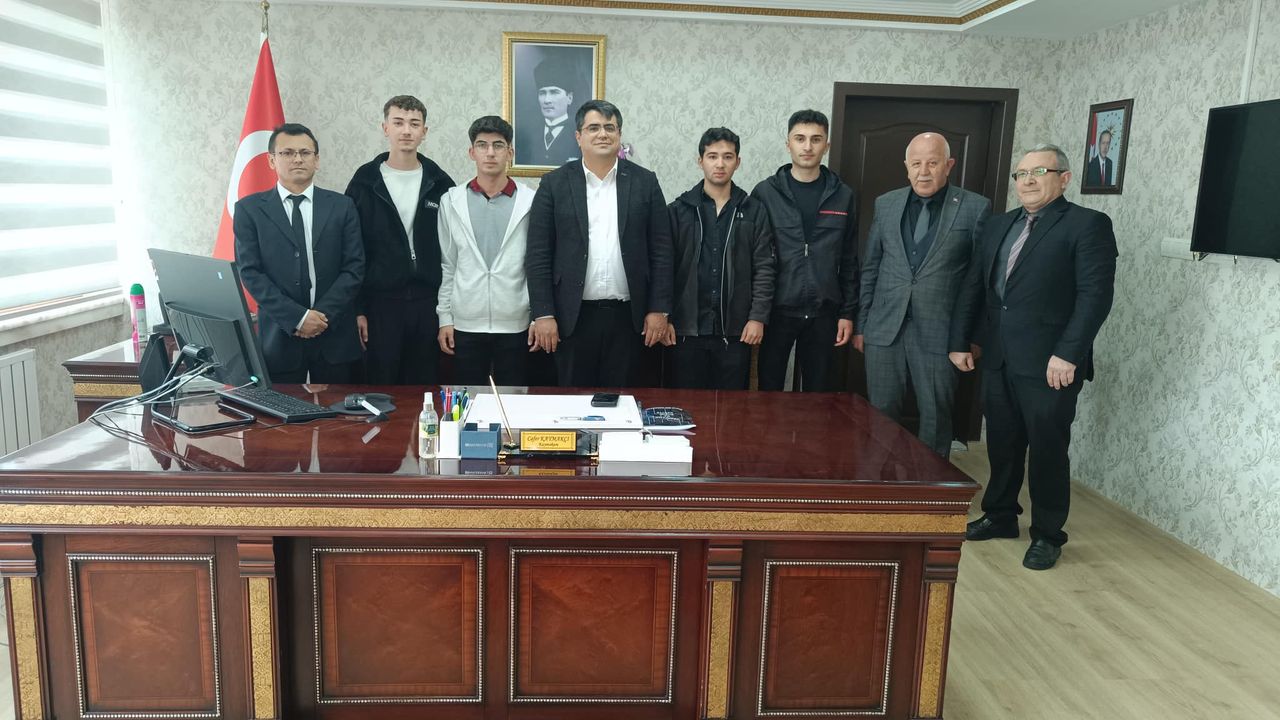 Yozgatlı öğrencilerden Kaymakam Kaymakçı ve Müdür Ceylan’a teşekkür