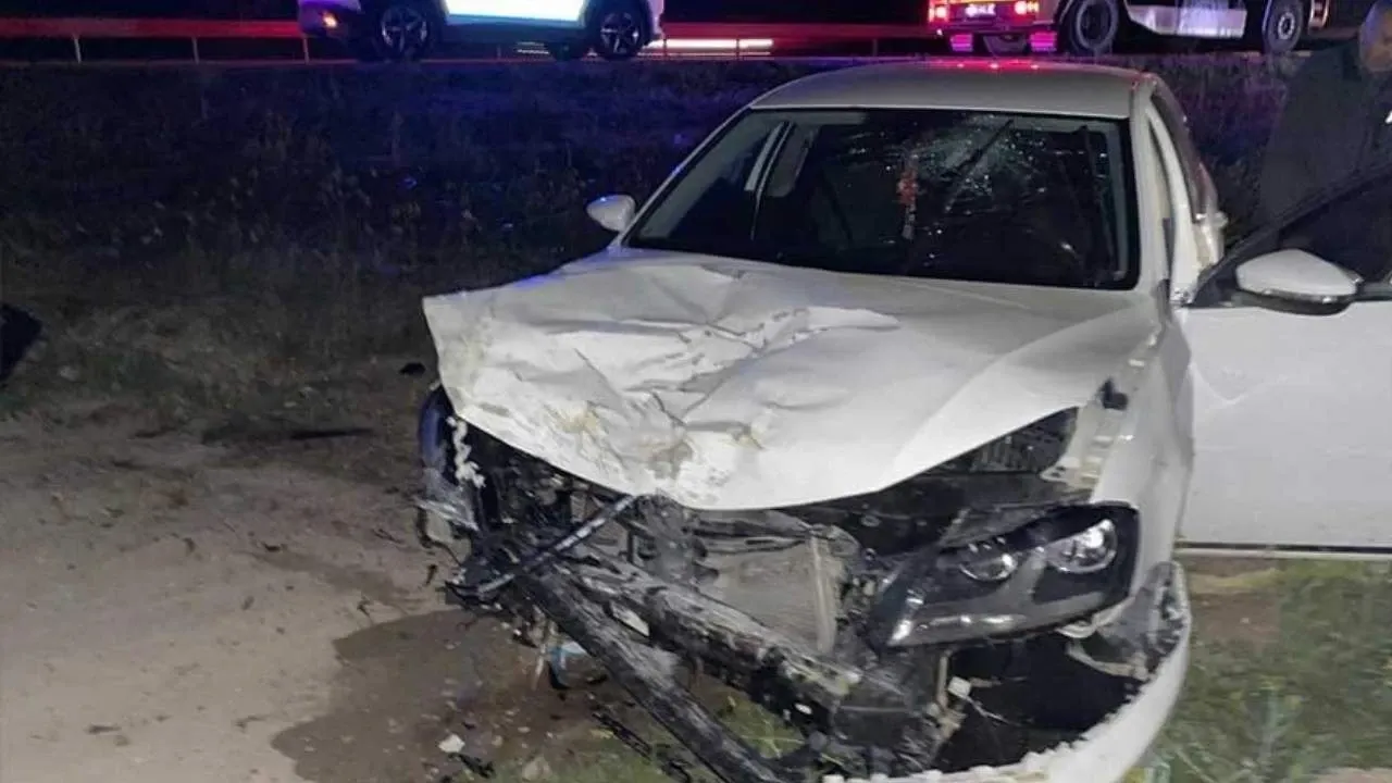 Feci trafik kazası: 2 ölü, 4 yaralı!