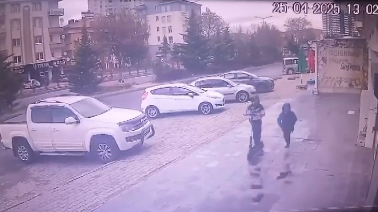 Hırsızlar önce kameralara, sonra polise yakalandı!