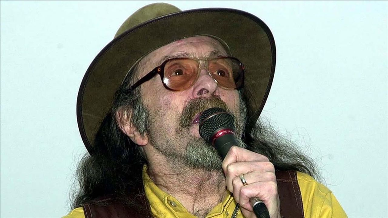 Anadolu rock akımının öncülerinden Cem Karaca kimdir?