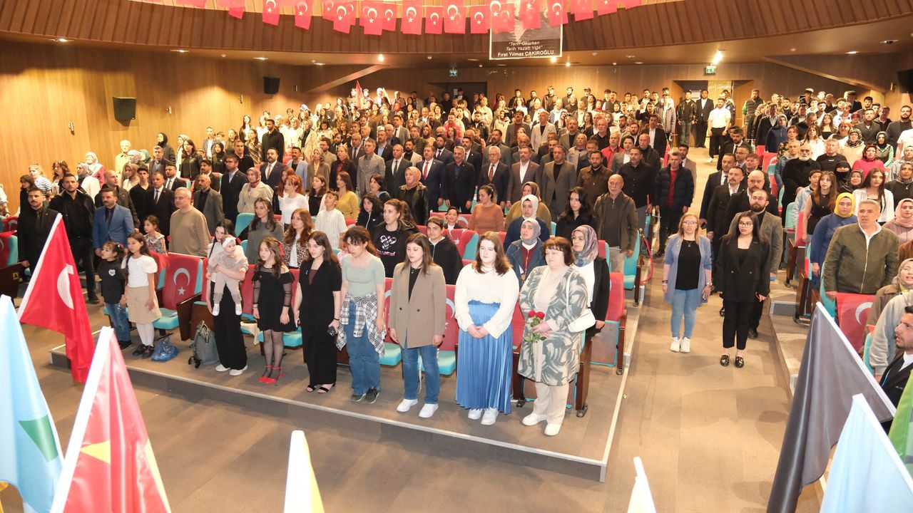 Ülkü Ocakları'nın konseri yoğun ilgi gördü