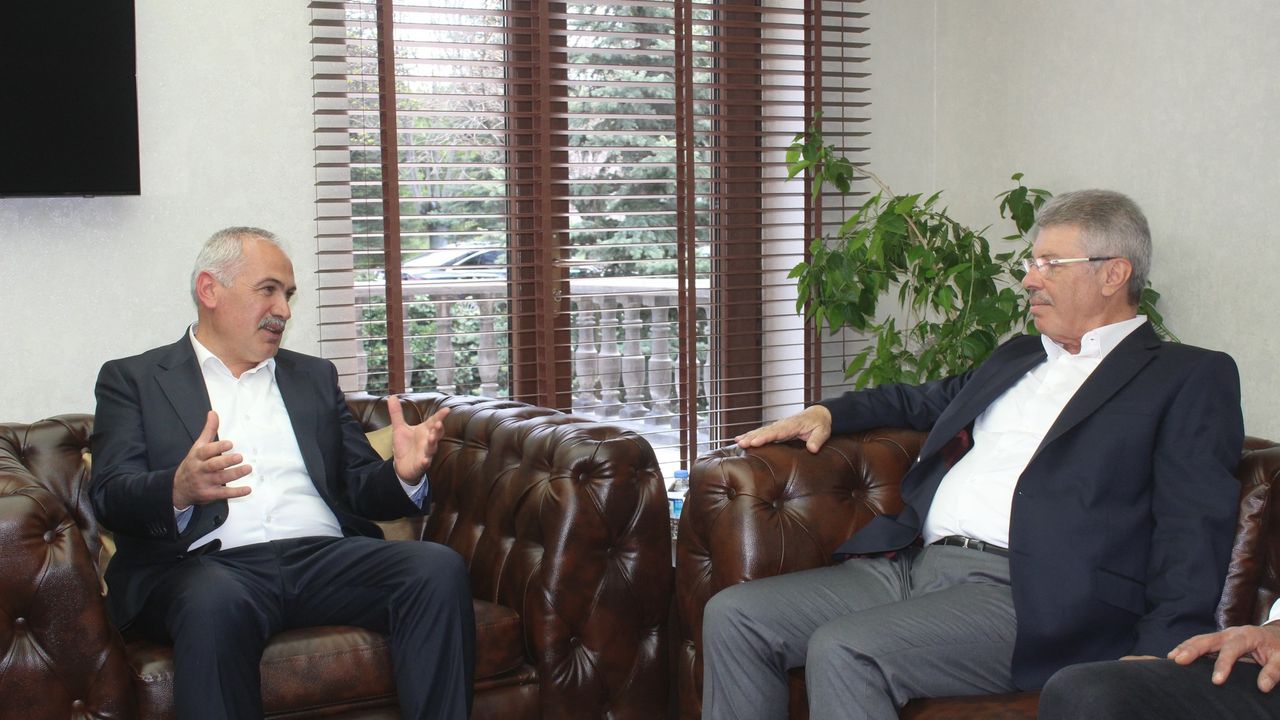 Boğazlıyan Belediye Başkanı Gökhan Coşar Akay’ı ziyaret etti