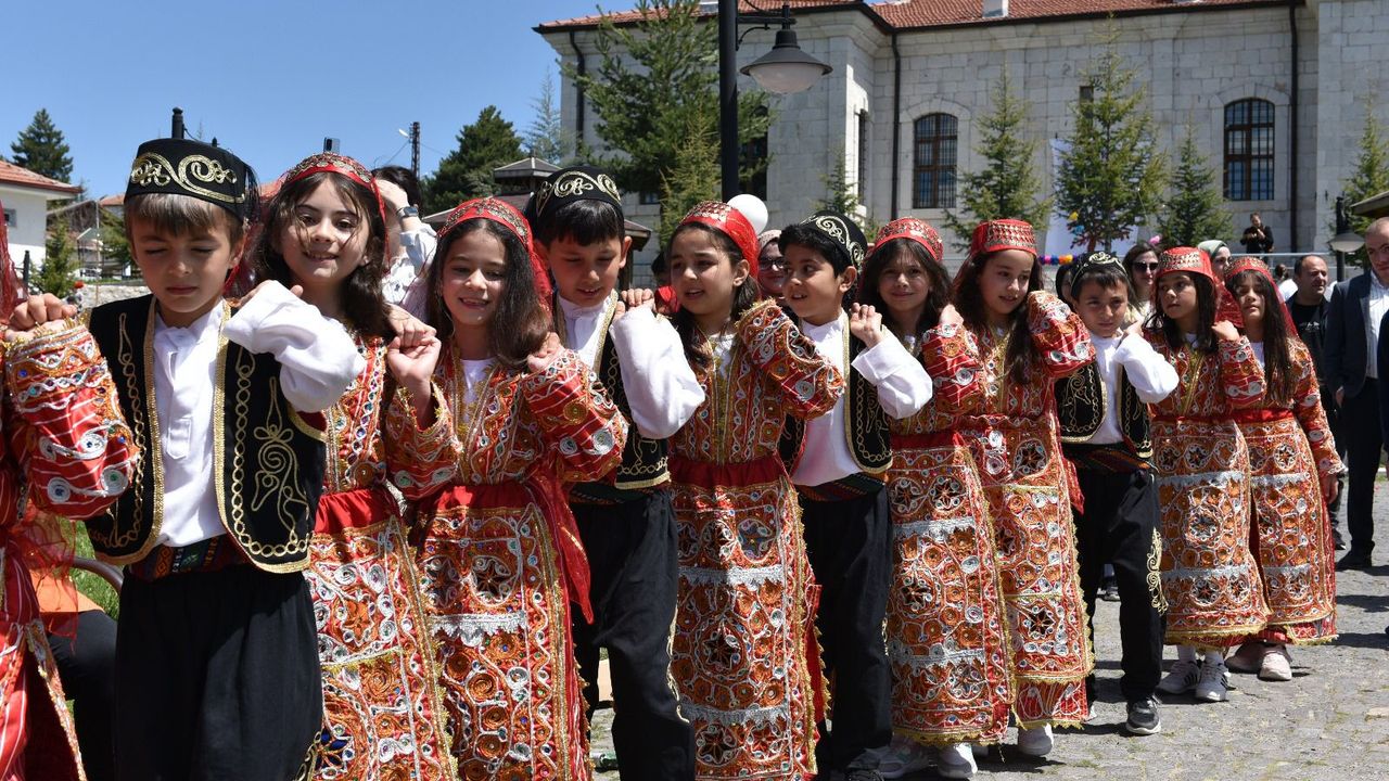 Akdağmadeni'nde Hıdırellez coşkusu