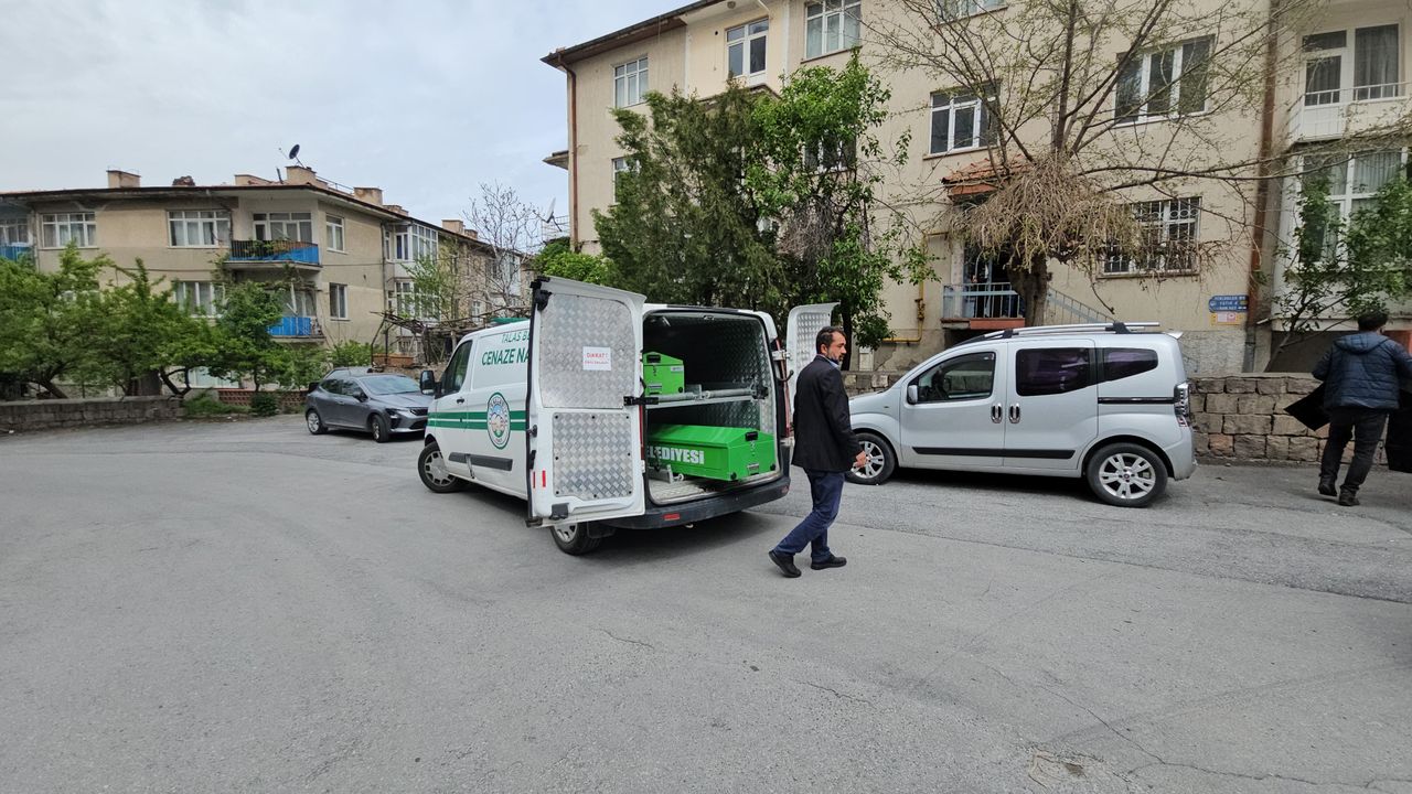 Kayseri'de kan donduran cinayet: Tartıştığı babasını öldürdü!