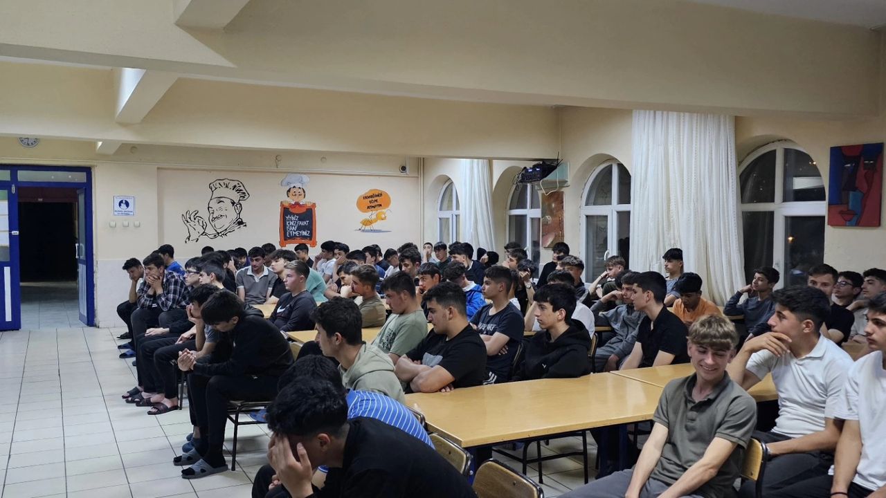 Yozgat İl Müftülüğünden öğrencilere gençlik sohbeti