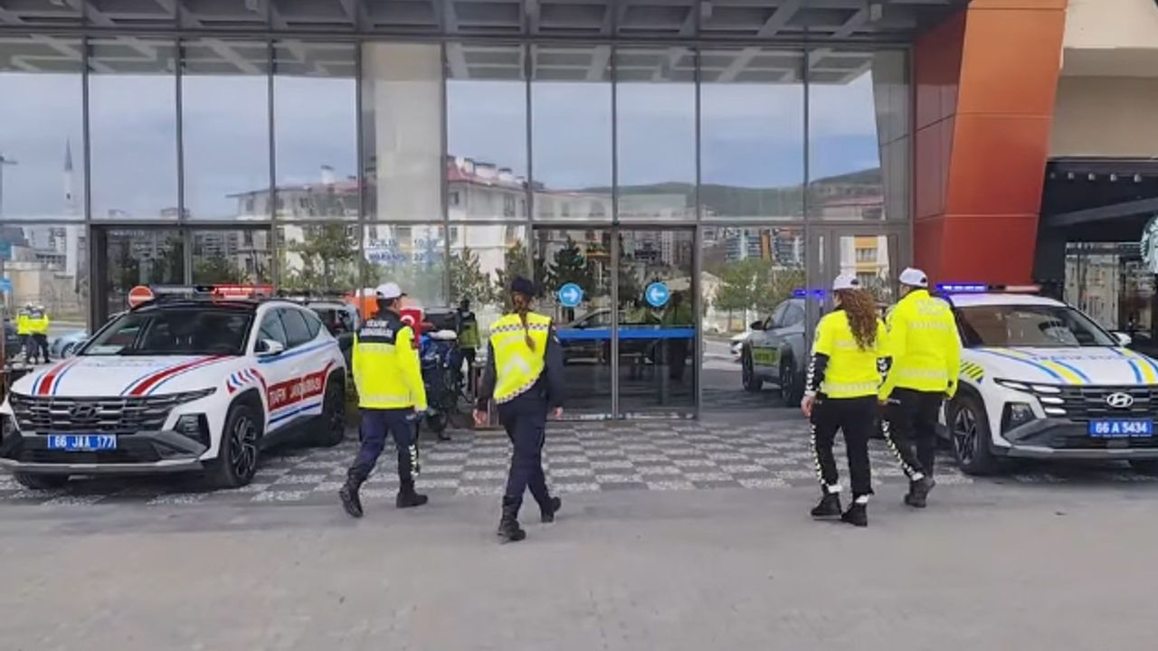 Yozgat Emniyet Müdürlüğünden trafik haftası etkinliği!