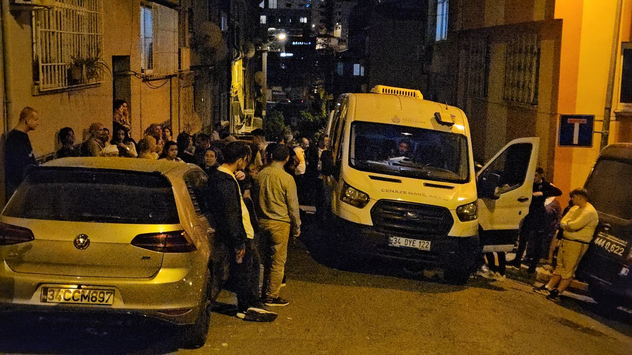 İstanbul’da kardeşini öldürdü… Sonra intihar etti!