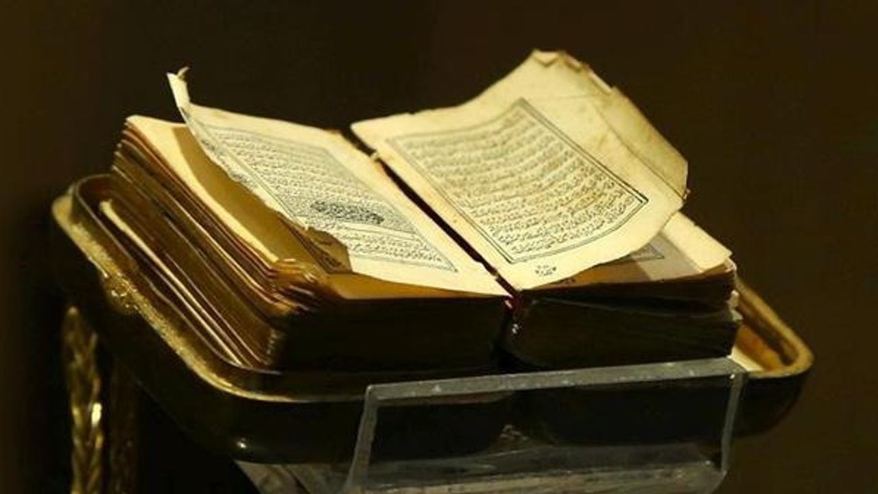 Kur'an-ı Kerim'i kitap haline getiren sahabe kimdir?
