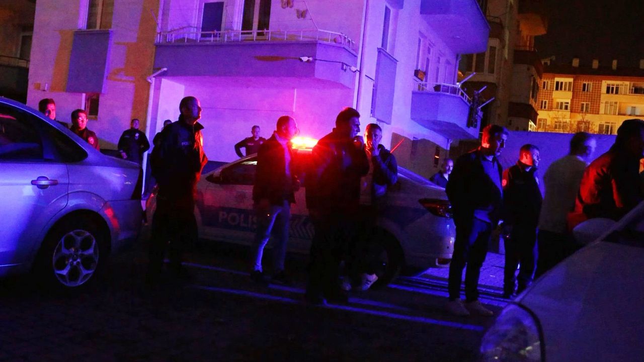 Kız kaçıracakken garip olay yaşandı... Polisi arayıp polisleri şikayet etti!