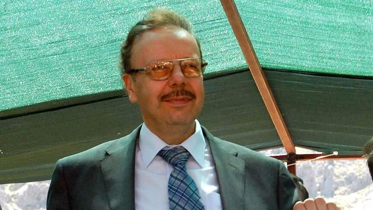 Arif Ahmet Denizolgun kimdir, aslen nereli ve ne zaman yaşadı? Arif Ahmet Denizolgun'un hayatı, siyasi kariyeri ve cemaa