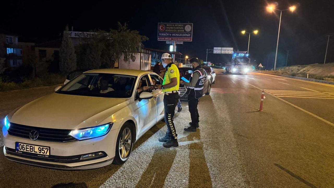 Yozgat'ta denetimler sıklaştı... Aranan kişi yakalandı!